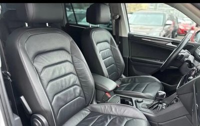 Volkswagen Tiguan II, 2021 год, 3 000 000 рублей, 1 фотография