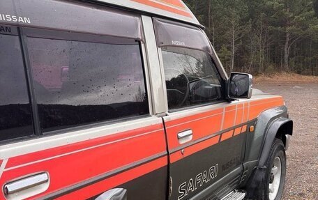 Nissan Safari IV, 1992 год, 2 300 000 рублей, 13 фотография