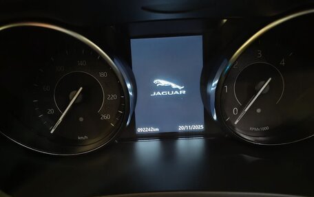 Jaguar E-Pace, 2020 год, 3 250 000 рублей, 3 фотография