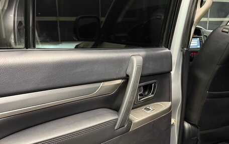 Mitsubishi Pajero IV, 2011 год, 2 170 000 рублей, 12 фотография