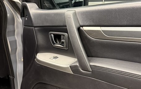 Mitsubishi Pajero IV, 2011 год, 2 170 000 рублей, 13 фотография