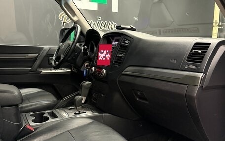 Mitsubishi Pajero IV, 2011 год, 2 170 000 рублей, 14 фотография