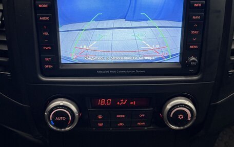 Mitsubishi Pajero IV, 2011 год, 2 170 000 рублей, 25 фотография