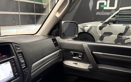 Mitsubishi Pajero IV, 2011 год, 2 170 000 рублей, 28 фотография