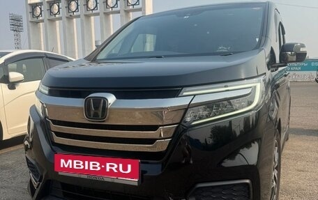 Honda Stepwgn IV, 2019 год, 2 250 000 рублей, 1 фотография