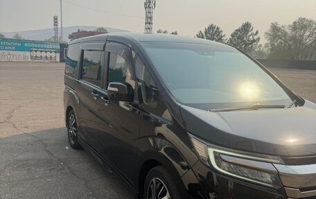 Honda Stepwgn IV, 2019 год, 2 250 000 рублей, 3 фотография