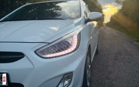 Hyundai Solaris II рестайлинг, 2013 год, 595 000 рублей, 9 фотография