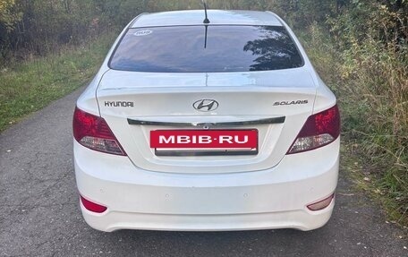Hyundai Solaris II рестайлинг, 2013 год, 595 000 рублей, 13 фотография