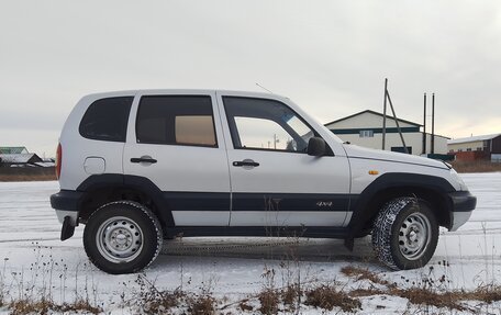 Chevrolet Niva I рестайлинг, 2004 год, 270 000 рублей, 4 фотография