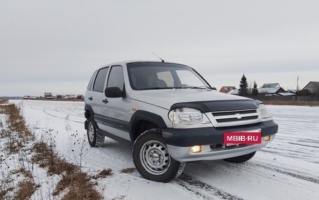 Chevrolet Niva I рестайлинг, 2004 год, 270 000 рублей, 2 фотография