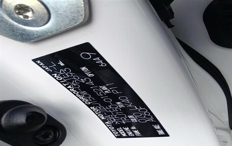 Toyota Land Cruiser Prado 150 рестайлинг 2, 2022 год, 4 780 000 рублей, 4 фотография