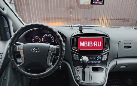 Hyundai Grand Starex Grand Starex I рестайлинг 2, 2019 год, 2 830 000 рублей, 10 фотография