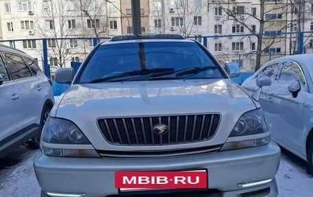 Toyota Harrier, 1998 год, 850 000 рублей, 4 фотография