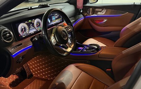 Mercedes-Benz E-Класс, 2020 год, 4 600 000 рублей, 10 фотография