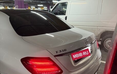 Mercedes-Benz E-Класс, 2020 год, 4 600 000 рублей, 5 фотография