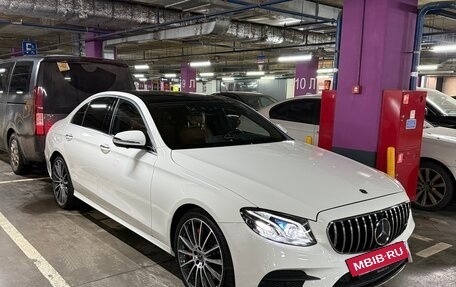 Mercedes-Benz E-Класс, 2020 год, 4 600 000 рублей, 13 фотография