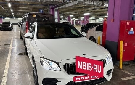 Mercedes-Benz E-Класс, 2020 год, 4 600 000 рублей, 12 фотография