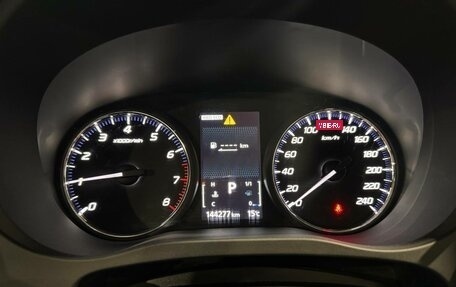 Mitsubishi Outlander III рестайлинг 3, 2018 год, 1 995 000 рублей, 10 фотография