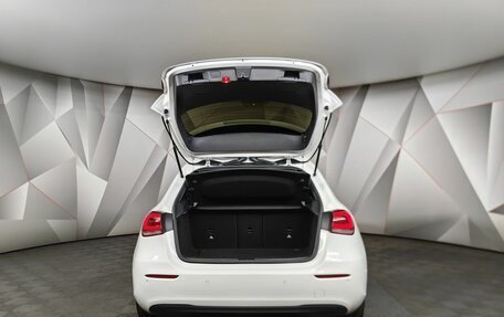 Mercedes-Benz A-Класс, 2019 год, 2 550 000 рублей, 9 фотография