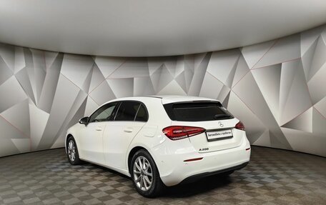 Mercedes-Benz A-Класс, 2019 год, 2 550 000 рублей, 4 фотография