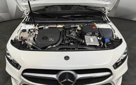 Mercedes-Benz A-Класс, 2019 год, 2 550 000 рублей, 19 фотография