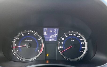 Hyundai Solaris II рестайлинг, 2016 год, 1 050 000 рублей, 14 фотография