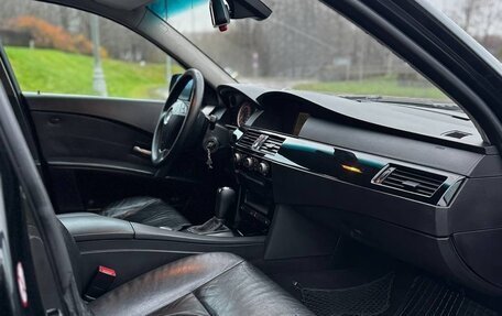 BMW 5 серия, 2005 год, 870 000 рублей, 13 фотография