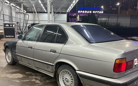 BMW 5 серия, 1990 год, 240 000 рублей, 8 фотография