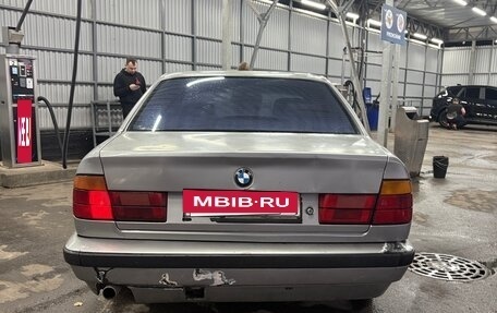 BMW 5 серия, 1990 год, 240 000 рублей, 6 фотография