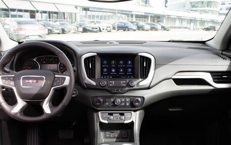 GMC Terrain, 2022 год, 3 000 000 рублей, 4 фотография