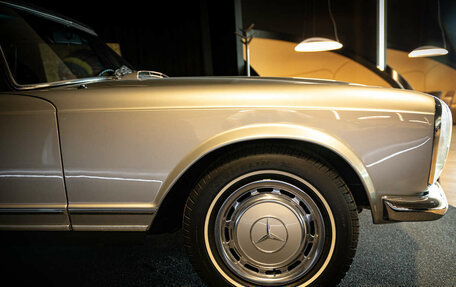 Mercedes-Benz SL-Класс, 1970 год, 14 400 000 рублей, 9 фотография