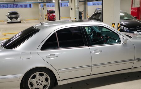 Mercedes-Benz E-Класс, 2001 год, 820 000 рублей, 6 фотография