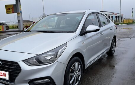 Hyundai Solaris II рестайлинг, 2018 год, 1 370 000 рублей, 5 фотография