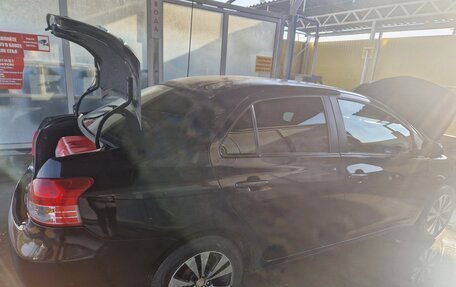 Toyota Yaris III рестайлинг, 2008 год, 650 000 рублей, 2 фотография