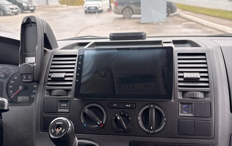 Volkswagen Transporter T5 рестайлинг, 2006 год, 1 300 000 рублей, 10 фотография