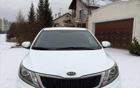 KIA Rio III рестайлинг, 2013 год, 915 000 рублей, 2 фотография