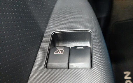 Nissan Note II рестайлинг, 2013 год, 880 000 рублей, 20 фотография