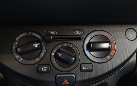 Nissan Note II рестайлинг, 2013 год, 880 000 рублей, 18 фотография