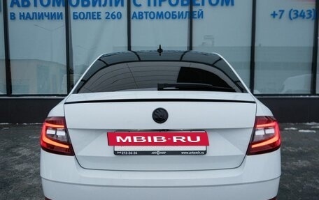 Skoda Octavia, 2019 год, 1 825 000 рублей, 4 фотография