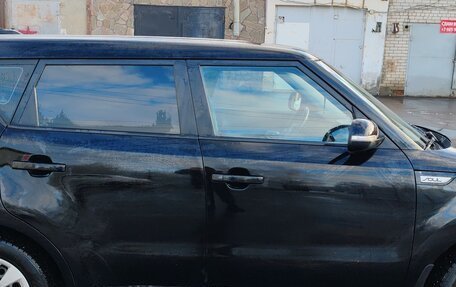 KIA Soul II рестайлинг, 2018 год, 1 235 000 рублей, 13 фотография