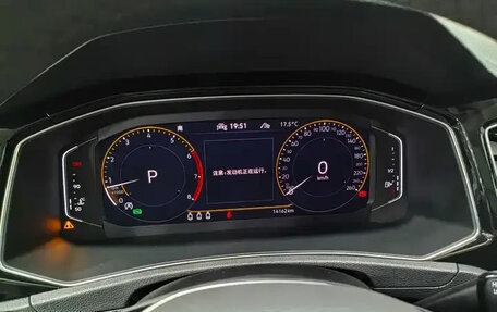 Volkswagen T-Roc I, 2021 год, 2 285 000 рублей, 11 фотография