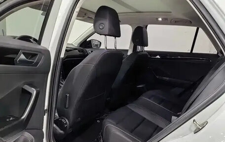 Volkswagen T-Roc I, 2021 год, 2 285 000 рублей, 8 фотография