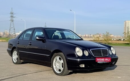 Mercedes-Benz E-Класс, 2000 год, 2 500 000 рублей, 2 фотография