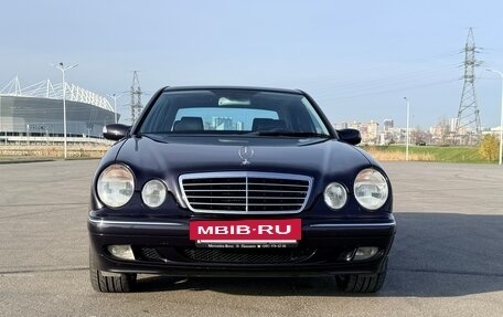 Mercedes-Benz E-Класс, 2000 год, 2 500 000 рублей, 3 фотография