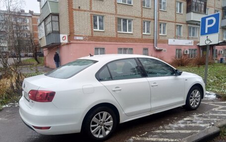 Volkswagen Jetta VI, 2013 год, 1 034 000 рублей, 4 фотография