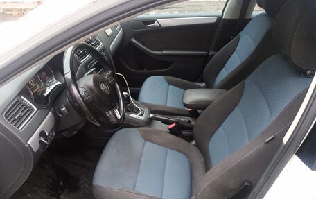 Volkswagen Jetta VI, 2013 год, 1 034 000 рублей, 5 фотография