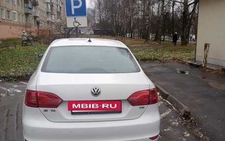 Volkswagen Jetta VI, 2013 год, 1 034 000 рублей, 3 фотография