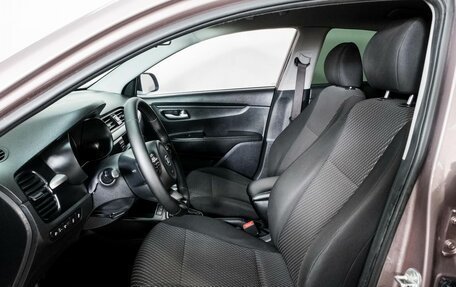 KIA Rio IV, 2018 год, 1 295 000 рублей, 6 фотография