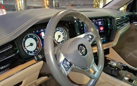 Volkswagen Touareg III, 2018 год, 5 250 000 рублей, 4 фотография