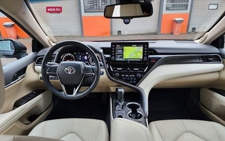 Toyota Camry, 2022 год, 4 100 000 рублей, 8 фотография